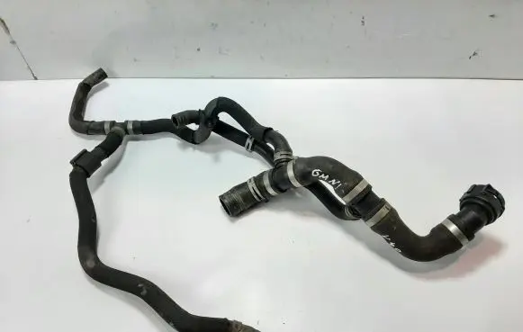 Volvo V40 Engine coolant pipe/hose 31657172 31368050