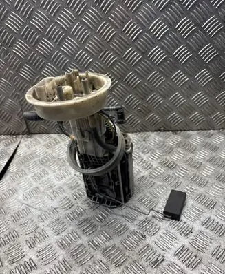 Audi A4 S4 B8 8K In-tank fuel pump 8E0919050D