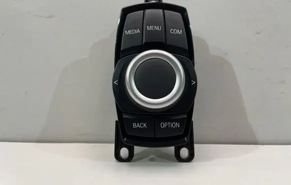BMW 5 G30 G31 G38 Multifunctional control switch/knob 7943540