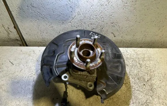 Ford Edge II Rear wheel hub