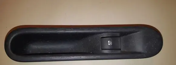 Renault Espace - Grand espace IV Electric window control switch 8200327947