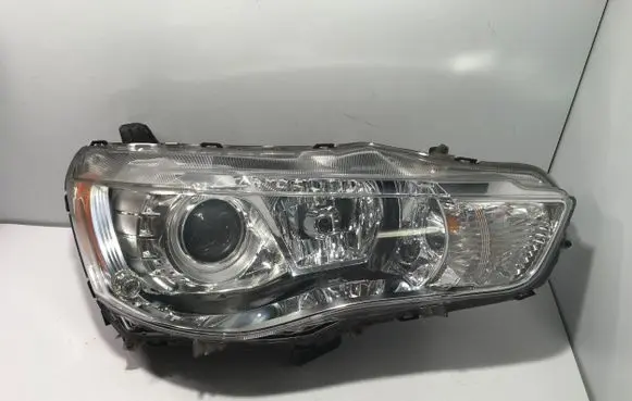 Mitsubishi Outlander Headlight/headlamp P8597 P8924