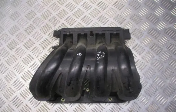 Nissan Micra Intake manifold