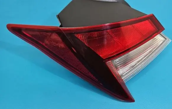Hyundai Elantra VII Rear/tail lights 92401AA000 IMPRK1566035
