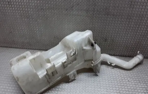 Mitsubishi Colt Windshield washer fluid reservoir/tank MN105383
