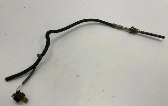 Mercedes-Benz E W212 Exhaust gas temperature sensor A0009059004