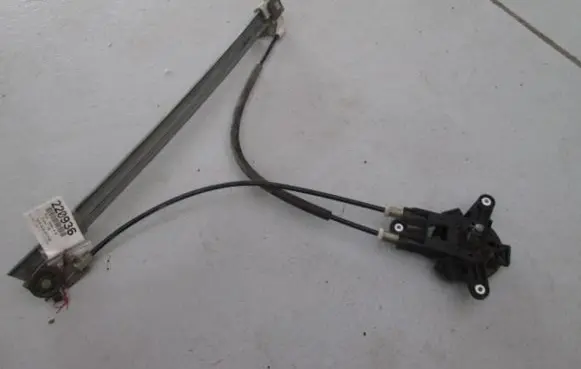Peugeot 106 Front door window regulator with motor