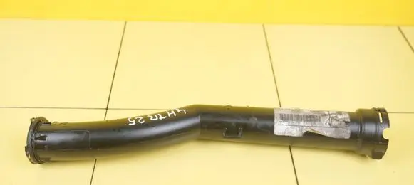 Mini Cooper Countryman R60 Engine coolant pipe/hose 758971380 N18B16A