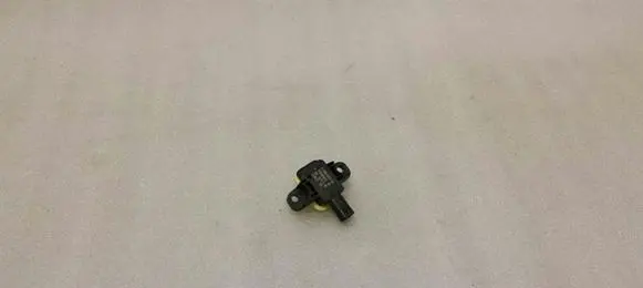 Mercedes-Benz A W176 Airbag deployment crash/impact sensor A1668210351