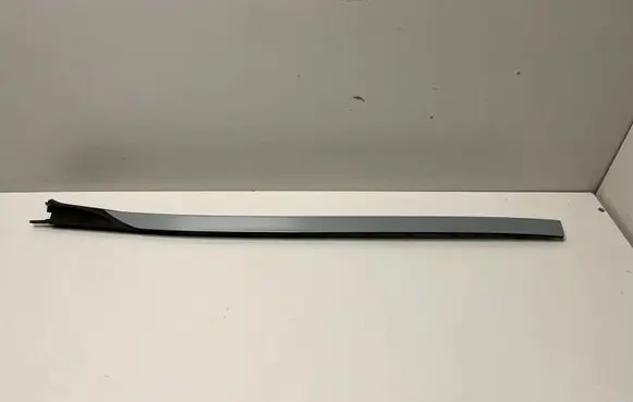 BMW X6 G06 Windshield trim 7465339