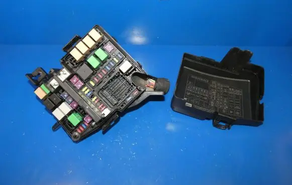 KIA Optima Fuse box set 91239-2T040 C20433T 1202110014