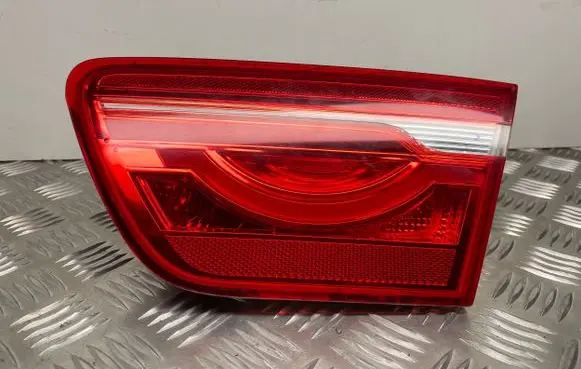 Jaguar XE Tailgate rear/tail lights