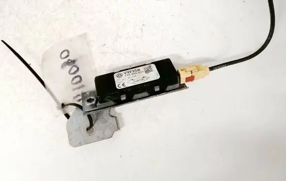 Audi A6 S6 C5 4B Antenna control unit 1T0035577 1T0971501L