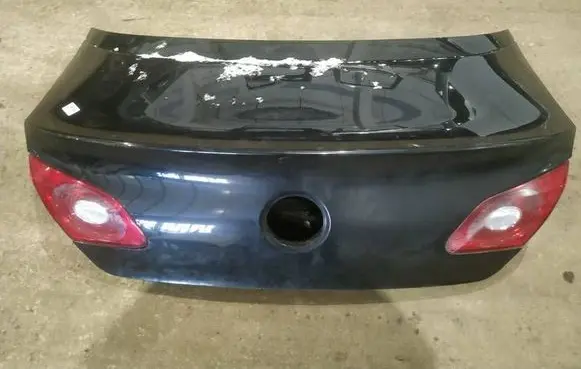 Volkswagen PASSAT CC Tailgate/trunk/boot lid JUODAS