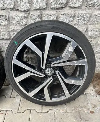 Volkswagen Polo VI R18 alloy rim 2G0601025AC