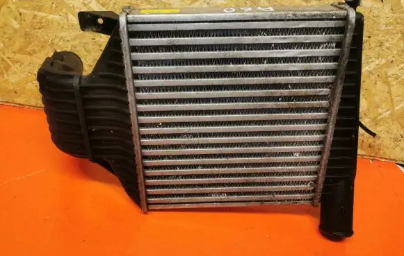 Opel Astra H Intercooler radiator 13161078 5294