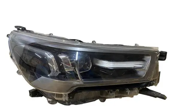 Toyota Hilux (AN120, AN130) Headlight/headlamp 1EJ923368040A 81110YP121