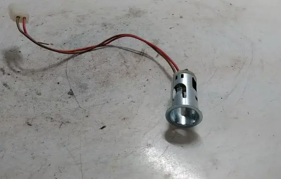 BMW 3 E90 E91 12 V Socket (rear) 694718402 1378107