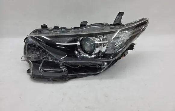 Toyota Auris E180 Headlight/headlamp 8115002K30