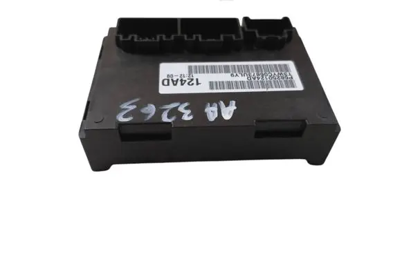 Jeep Grand Cherokee Transfer box differential control unit P68250124AD 68250124AD