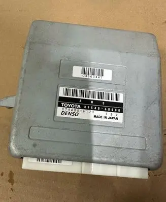 Toyota Land Cruiser (J150) Gearbox control unit/module 8954060080