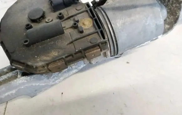 Mercedes-Benz E W212 Wiper motor 3397021334
