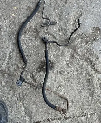 Jeep Grand Cherokee (WK) Power steering hose/pipe/line