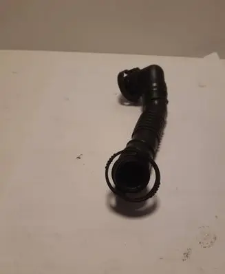Volkswagen Golf V Breather hose/pipe 03G103493D VCC446232
