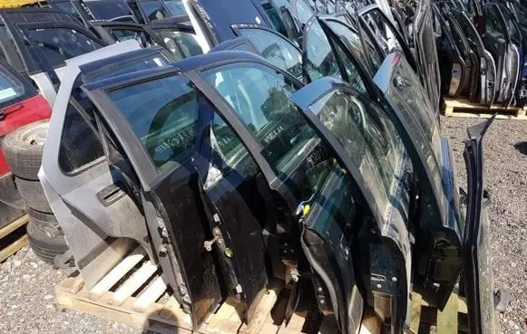 Subaru Legacy Front door