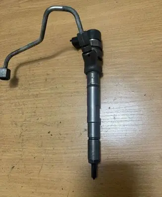 Hyundai H-1, Starex, Satellite Fuel injector 0445110223 338004A410 0445110232