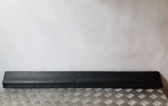 KIA Sorento Front door trim (molding) 877232P000