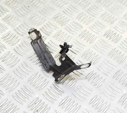 BMW 2 F22 F23 Fender mounting bracket