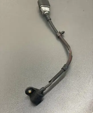 Volkswagen PASSAT B6 Camshaft position sensor 1J0973723 780001