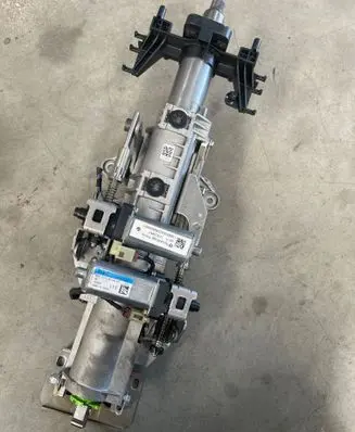 BMW X5 F15 Steering wheel axle 746773 13101200927