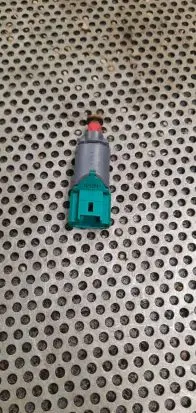 Renault Master III Clutch pedal sensor 8200571582