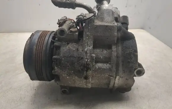 BMW X5 E70 Air conditioning (A/C) compressor (pump) 9121762 A41011A90023 07003560
