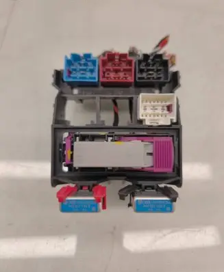 Audi A6 C7 Fuse module 8D0937083