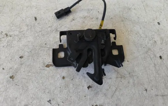 Opel Vivaro Engine bonnet/hood lock/catch 6560117058