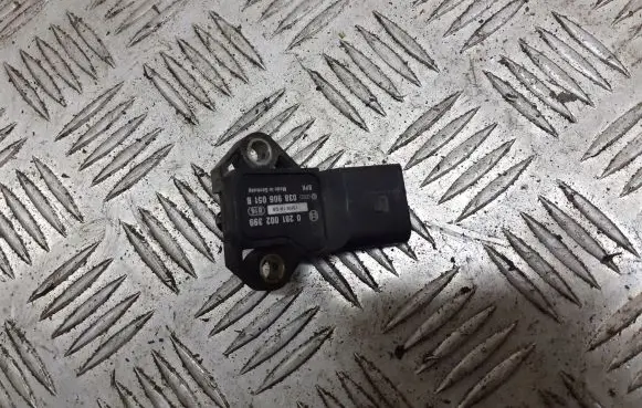 Volkswagen Polo IV 9N3 Air pressure sensor 038906051B