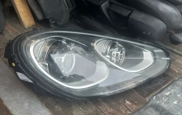 Porsche Cayenne (92A) Headlight/headlamp 7P5941752G 1ZT01174564 SSB678HG13