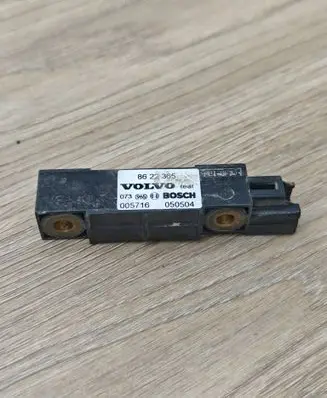 Volvo XC90 Airbag deployment crash/impact sensor 8622365 005716 050504