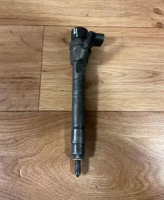 Mercedes-Benz ML W163 Fuel injector A6130700887