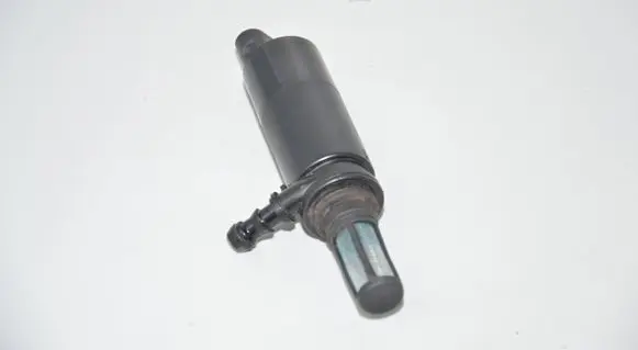 BMW 5 E60 E61 Headlight washer pump 6973097