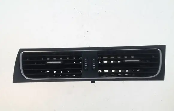 Audi A5 8T 8F Dash center air vent grill 8T2820951B