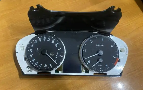 BMW 5 E60 E61 Speedometer (instrument cluster) 62116958600 110080213