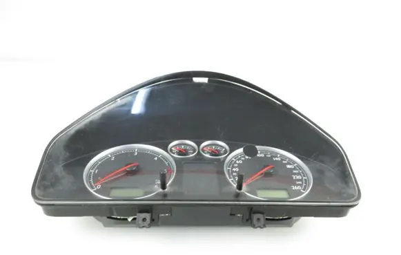 Volkswagen Sharan Speedometer (instrument cluster) 7M3920800D