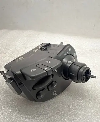 Renault Kangoo II Wiper control stalk 88103003