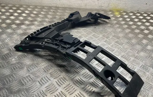 Volvo XC90 Rear bumper mounting bracket 31663175