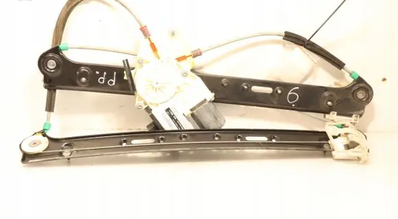 Front window lifting mechanism without motor