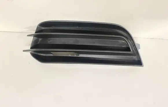Audi A1 Front bumper lower grill 8X0807681